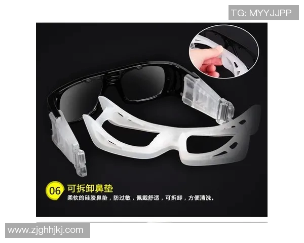 足球明星们的运动眼镜选择揭秘提升竞技表现的时尚装备