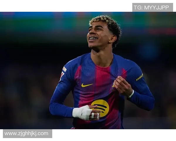 探索中国足球明星的风采与成就他们如何影响足球的发展与未来