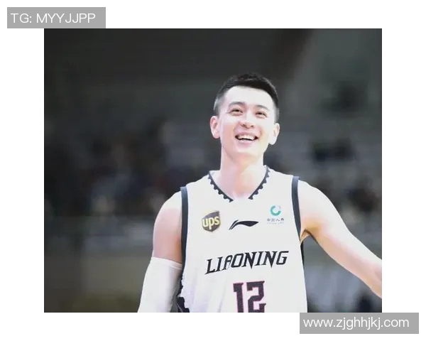 篮球明星杨鸣的传奇人生与赛场背后的奋斗故事
